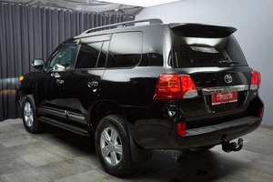 Внедорожник Toyota Land Cruiser 2012 года, 3697000 рублей, Красноярск