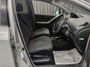 Хетчбэк Toyota Vitz 2008 года, 549000 рублей, Красноярск