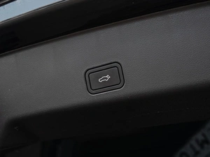 Внедорожник Geely Monjaro 2023 года, 3100000 рублей, Краснодар