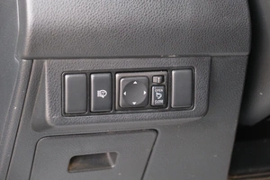 Седан Nissan Tiida 2010 года, 799000 рублей, Омск