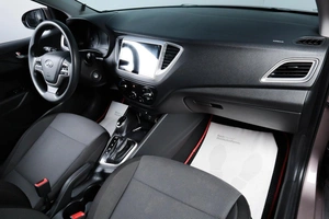Седан Hyundai Solaris 2019 года, 1299000 рублей, Челябинск