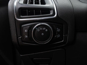 Хетчбэк Ford Focus 2012 года, 900000 рублей, Краснодар