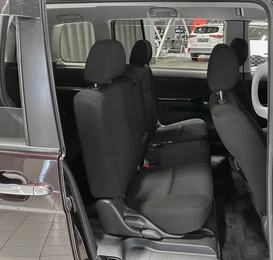 Минивэн Toyota Isis 2012 года, 1297000 рублей, Красноярск