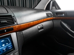 Седан Toyota Avensis 2007 года, 637000 рублей, Тюмень