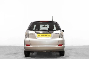 Универсал Honda Fit Shuttle 2011 года, 899000 рублей, Барнаул