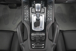 Внедорожник Porsche Cayenne 2014 года, 3349000 рублей, Кемерово