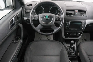 Внедорожник Skoda Yeti 2013 года, 909000 рублей, Красноярск