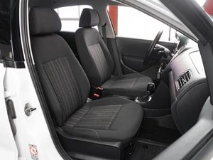 Седан Volkswagen Polo 2017 года, 1049000 рублей, Тюмень