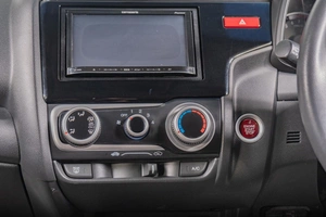 Хетчбэк Honda Fit 2013 года, 1099000 рублей, Томск