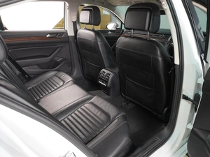 Седан Volkswagen Passat 2015 года, 1329000 рублей, Воронеж