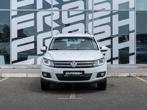 Внедорожник Volkswagen Tiguan 2016 года, 1950000 рублей, Краснодар