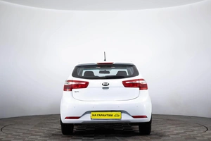 Хетчбэк Kia Rio 2013 года, 999000 рублей, Пермь