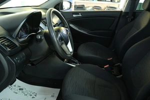 Седан Hyundai Solaris 2016 года, 1049000 рублей, Омск