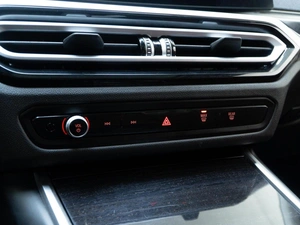 Седан BMW 3 серия 2024 года, 4998999 рублей, Москва