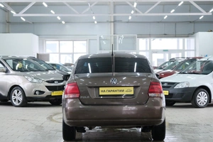 Седан Volkswagen Polo 2014 года, 819000 рублей, Омск