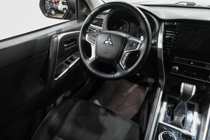 Внедорожник Mitsubishi Pajero Sport 2020 года, 3869000 рублей, Новокузнецк