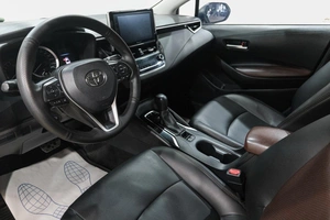 Седан Toyota Corolla 2019 года, 1599000 рублей, Новокузнецк