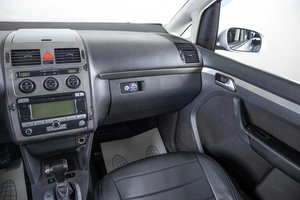 Минивэн Volkswagen Touran 2008 года, 799000 рублей, Пермь