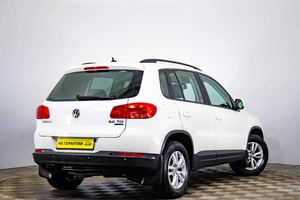 Внедорожник Volkswagen Tiguan 2011 года, 1329000 рублей, Пермь