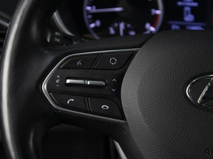 Внедорожник Hyundai Santa Fe 2019 года, 2790000 рублей, Омск