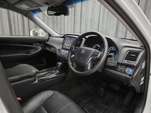 Седан Toyota Crown 2015 года, 3099000 рублей, Красноярск