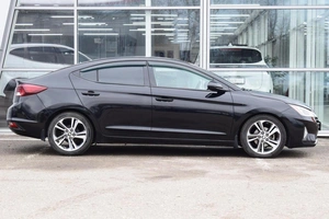 Седан Hyundai Elantra 2018 года, 1480000 рублей, Ярославль