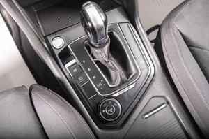 Внедорожник Volkswagen Tiguan 2018 года, 2189000 рублей, Томск