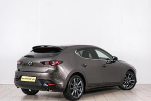 Хетчбэк Mazda 3 2019 года, 1769000 рублей, Красноярск