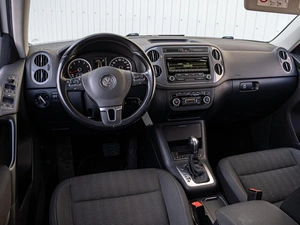 Внедорожник Volkswagen Tiguan 2015 года, 1690000 рублей, Краснодар