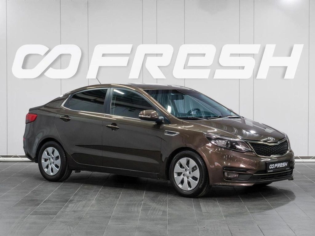Седан Kia Rio 2015 года, 849000 рублей, Сургут