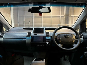 Лифтбек Toyota Prius 2010 года, 897000 рублей, Красноярск