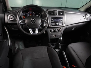 Хетчбэк Renault Sandero 2019 года, 1129000 рублей, Воронеж
