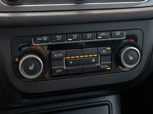 Внедорожник Volkswagen Tiguan 2012 года, 1250000 рублей, Краснодар
