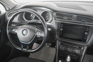 Внедорожник Volkswagen Tiguan 2018 года, 2349000 рублей, Кемерово