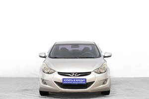 Седан Hyundai Avante 2011 года, 949000 рублей, Барнаул