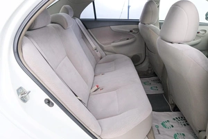 Седан Toyota Corolla Axio 2010 года, 789000 рублей, Красноярск