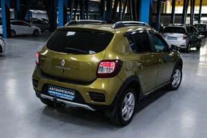 Хетчбэк Renault Sandero Stepway 2016 года, 953000 рублей, Солонцы