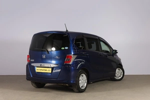 Минивэн Honda Freed 2014 года, 1299000 рублей, Новосибирск