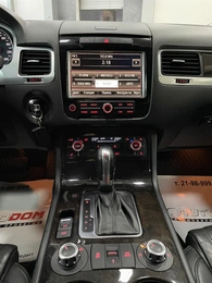 Внедорожник Volkswagen Touareg 2010 года, 1687000 рублей, Солонцы