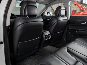 Седан Kia Quoris 2017 года, 1899000 рублей, Тюмень