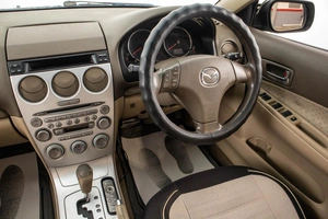 Седан Mazda Atenza 2002 года, 499000 рублей, Барнаул