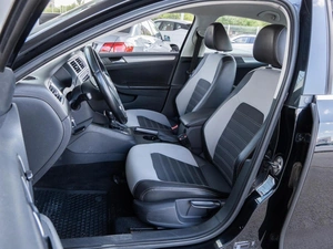 Седан Volkswagen Jetta 2011 года, 725000 рублей, Волгоград