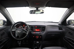 Хэтчбек Kia Rio 2010 года, 570000 рублей, Брянск