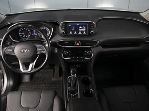 Внедорожник Hyundai Santa Fe 2019 года, 2790000 рублей, Омск