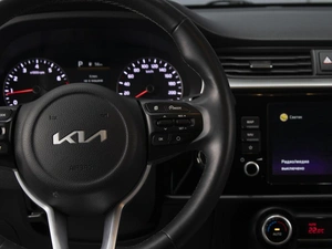 Хетчбэк Kia Rio X 2021 года, 1800000 рублей, Омск