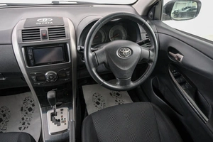 Универсал Toyota Corolla Fielder 2010 года, 899000 рублей, Красноярск