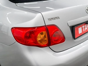 Седан Toyota Corolla 2008 года, 790000 рублей, Красноярск