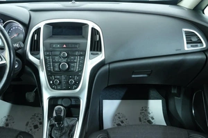 Купе Opel Astra GTC 2013 года, 939000 рублей, Омск