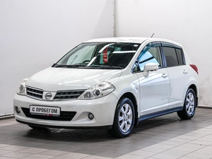 Хетчбэк Nissan Tiida 2011 года, 840000 рублей, Красноярск