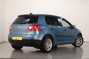 Хетчбэк Volkswagen Golf 2006 года, 619000 рублей, Челябинск